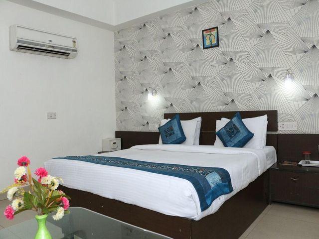 Hotel Vikrant Лудяна Екстериор снимка